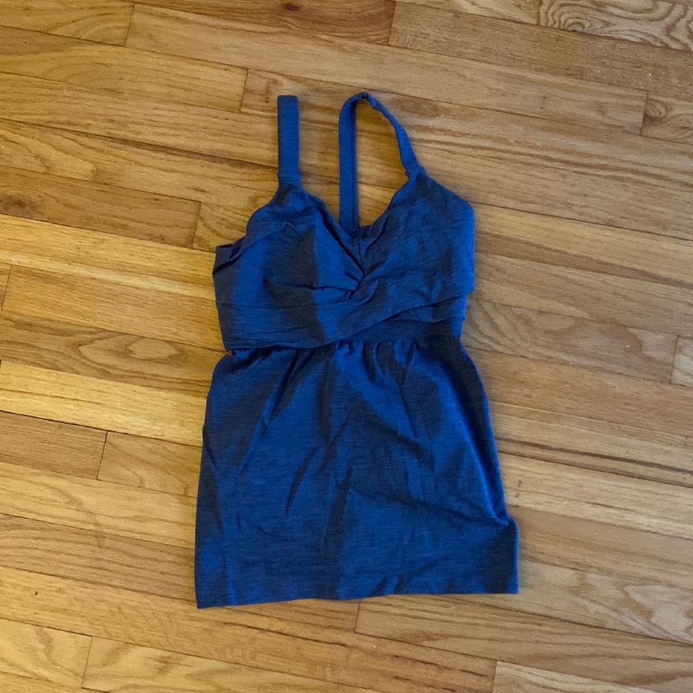 Athleta tank women’s medium